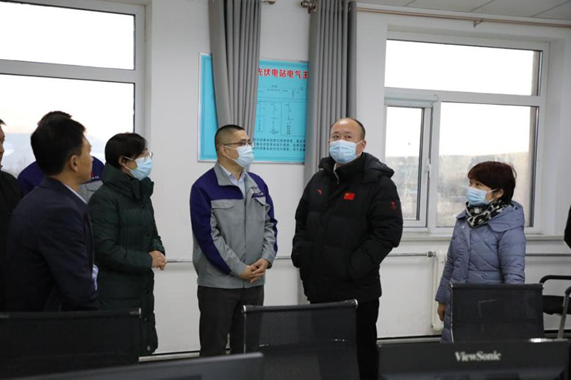刘超调研建发新能源杜坛庄光伏电站.png